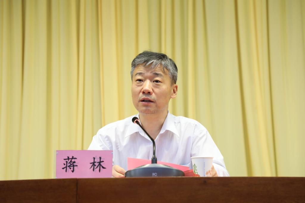 西安科技大學(xué)在長武縣舉辦基礎(chǔ)教育音體美教師培訓(xùn)班蔣林講話